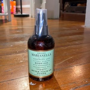 Jaboneria Marianella body oil